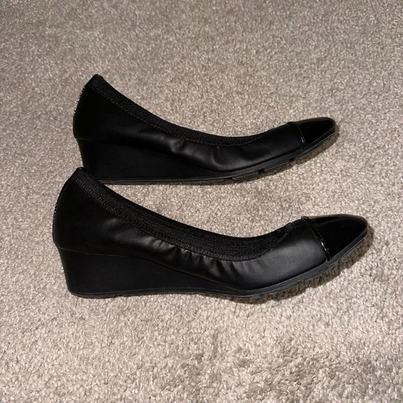 Dexflex Comfort Black Wedges Heels Flats Size 7 Wide - Picture 4 of 6